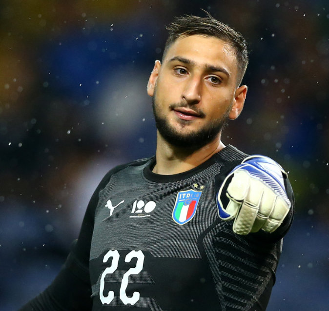 多纳鲁马:<a href='https://byqcxy.com/news/tag/328.html' style='color: blue;'>足球</a>征程中的荣耀、挑战与成长