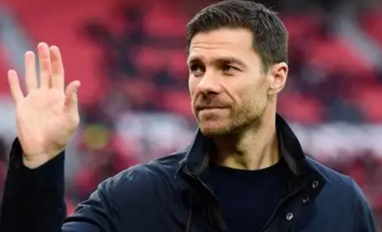 西甲国家德比<a href='https://byqcxy.com/news/tag/286.html' style='color: blue;'>皇马</a>胜<a href='https://www.www.byqcxy.com/news/tag/258.html' style='color: blue;'>巴萨</a>,赛后冲突引主帅理性解读