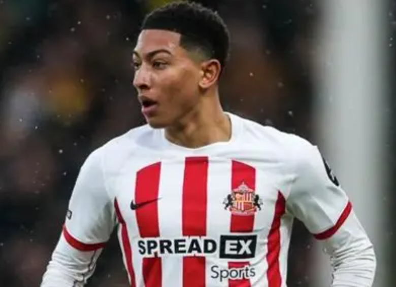 小贝林厄姆拒租曼联:多特困境与家庭矛盾下的抉择