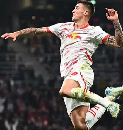 萨哈评曼联锋线新援培养策略:循序渐进方为正道