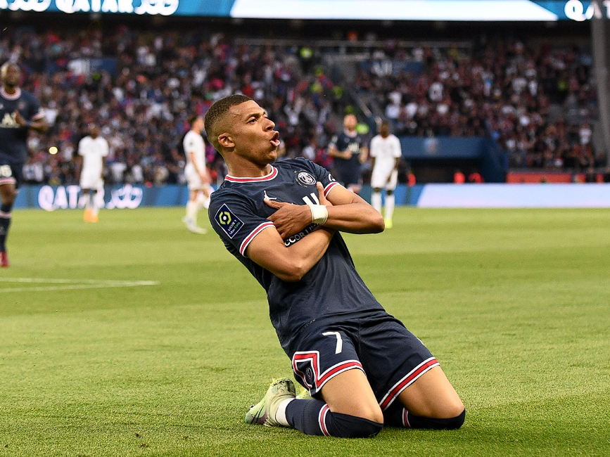 皇马大胜瓦伦西亚后巴尔韦德访谈:盛赞逼抢、姆巴佩与卡雷拉斯