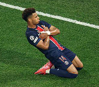 巴黎圣日耳曼前锋杜埃复出时间成谜:伤情与回归预期分析