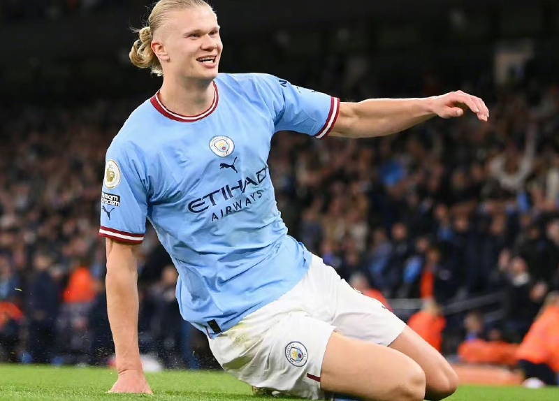 特洛伊·迪尼炮轰曼联引援:舍什科表现引质疑,引援策略遭诟病