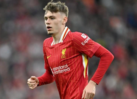 利物浦新星布拉德利:欧冠赛场闪耀,青训教练盛赞其天赋与智慧