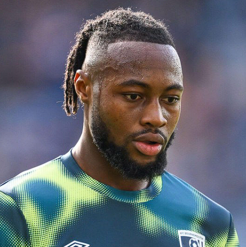 利物浦或冬窗加入塞梅尼奥争夺，转会市场暗流涌动