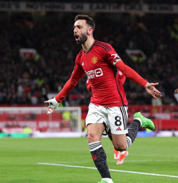 英超激战:B费闪耀,获赞欧洲最佳进攻中场