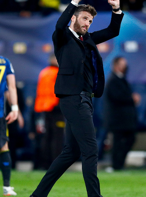 曼联名宿埃弗拉：力挺卡里克，呼吁稳定执教策略